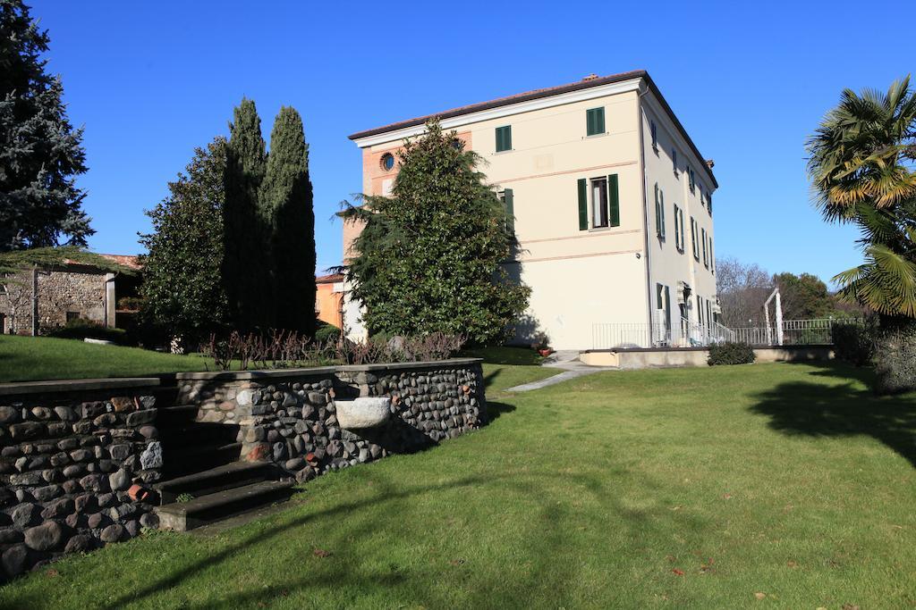 Villa Santa Maria Dell'Arco - Centro Oreb Cazzago San Martino Εξωτερικό φωτογραφία