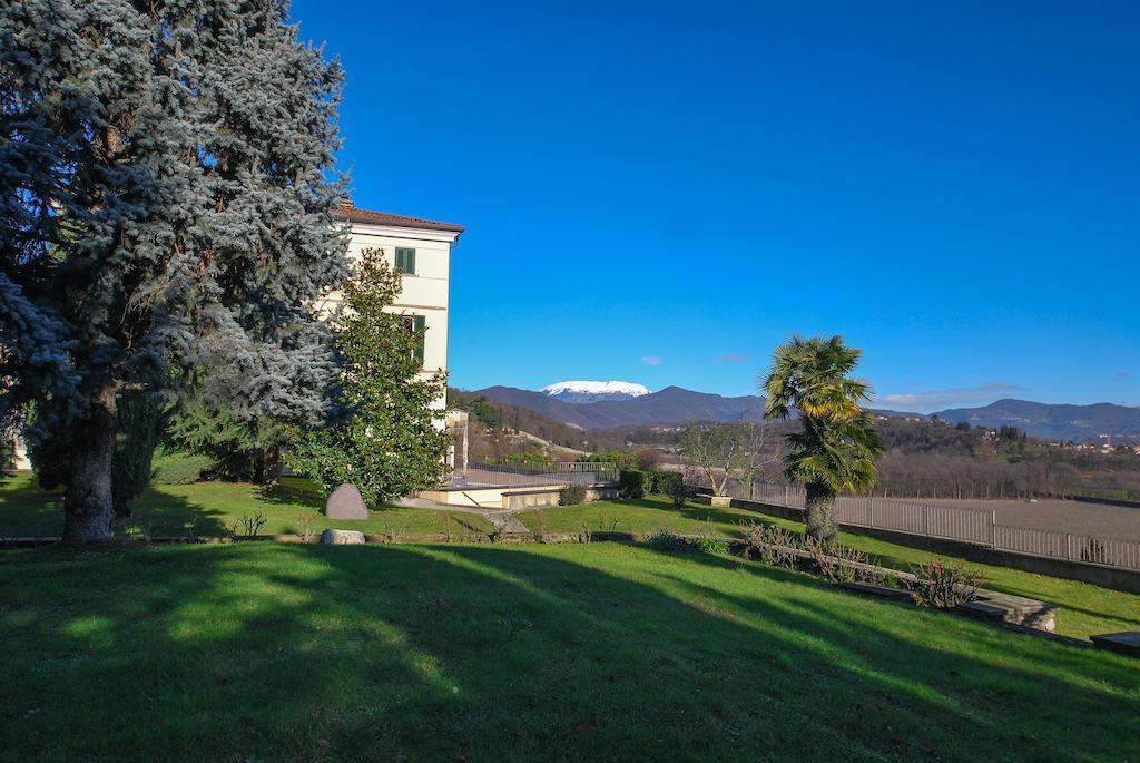 Villa Santa Maria Dell'Arco - Centro Oreb Cazzago San Martino Εξωτερικό φωτογραφία
