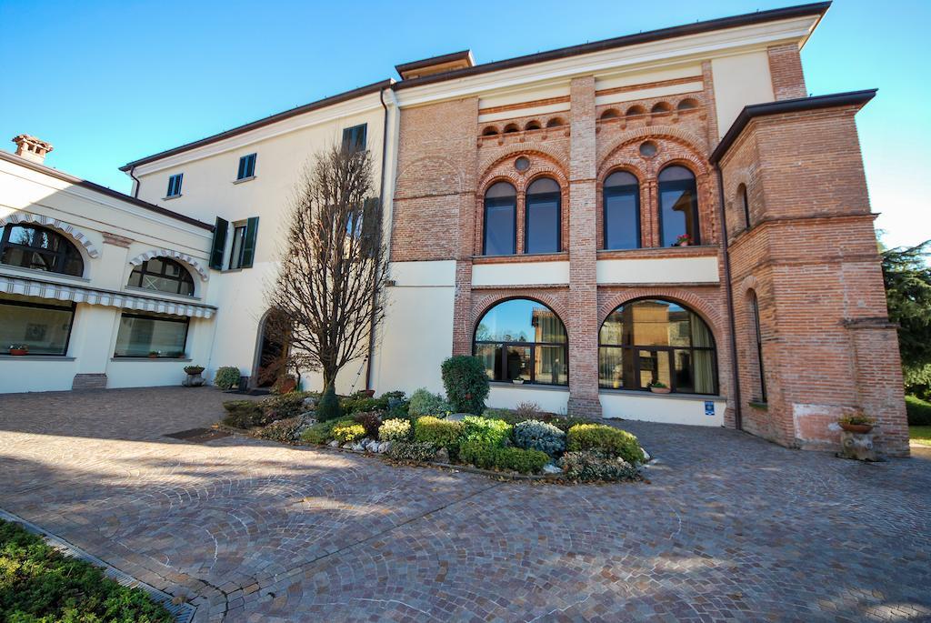 Villa Santa Maria Dell'Arco - Centro Oreb Cazzago San Martino Εξωτερικό φωτογραφία