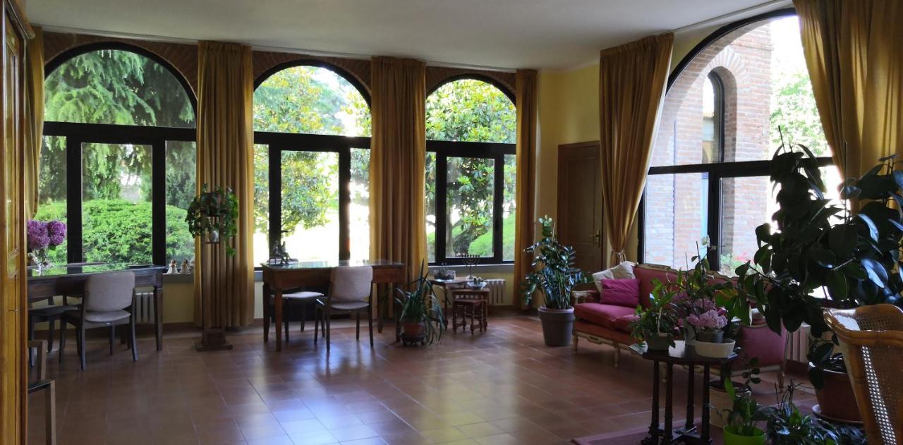 Villa Santa Maria Dell'Arco - Centro Oreb Cazzago San Martino Εξωτερικό φωτογραφία